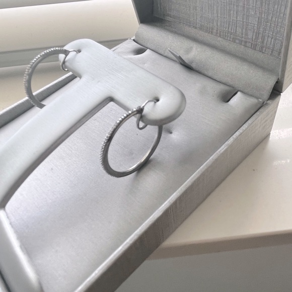 Brand new peoples diamond earrings (hoops) - Picture 1 of 4